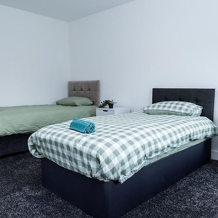 Spacious Ground Floor Apt Near Old Trafford Stadium Manchester Exteriér fotografie